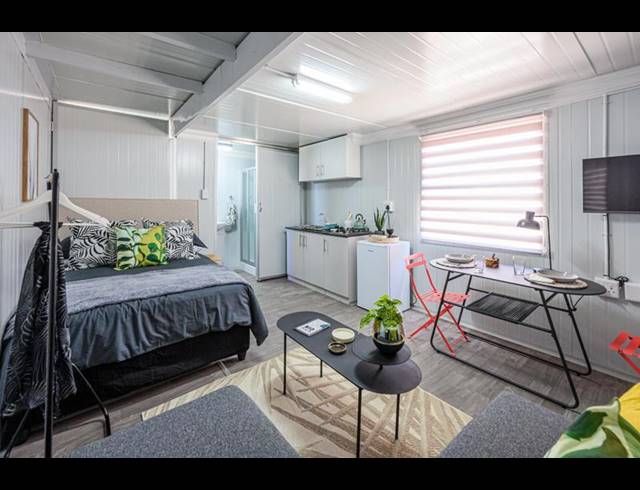 1 BEDROOM PROPERTY TO RENT IN KEMPTON PARK